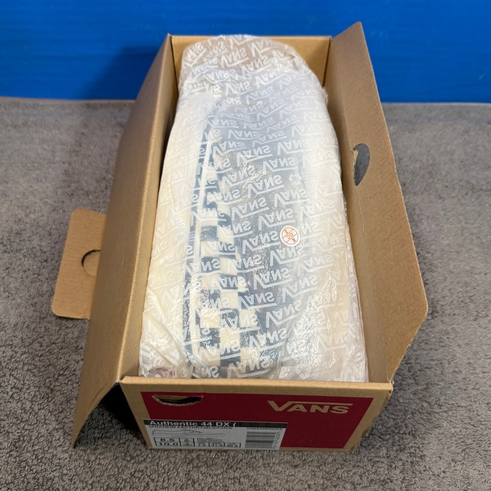 Vans authentic 44 DX
BRAND NEW - Picture 5 of 7